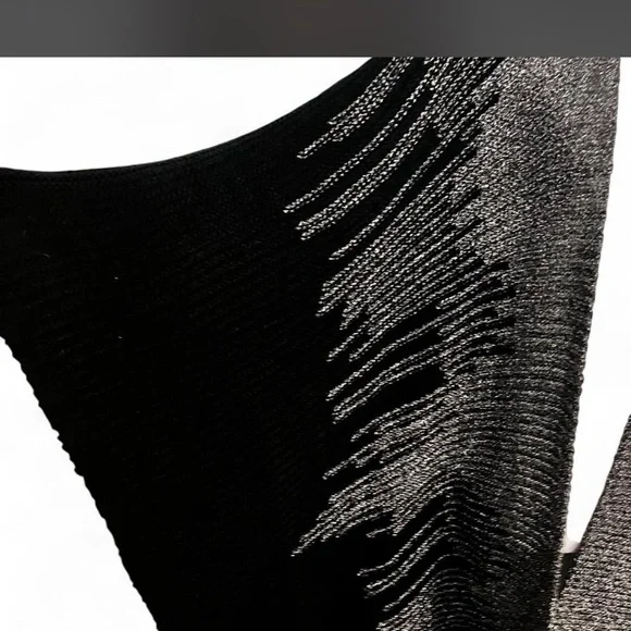 Elegant Black and Silver Women's Shawl - Picture 5 of 9